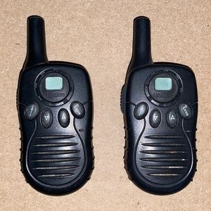 Uniden model GMRS 520 two 2 Way Radio Walkie Talkie Pair vintage 2000s Cool VTG